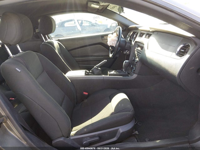Продажа на аукционе авто 2014 Ford Mustang V6, vin: 1ZVBP8AMXE5333317, номер лота: 45940676