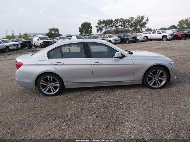 Продаж на аукціоні авто 2017 Bmw 330i Xdrive, vin: WBA8D9G33HNU63130, номер лоту: 45940681