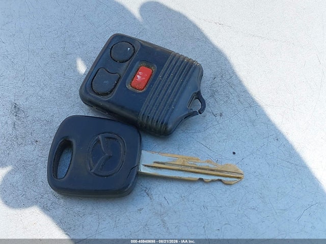 45940698 :رقم المزاد ، 4F2CU08121KM45179 vin ، 2001 Mazda Tribute Lx/es مزاد بيع