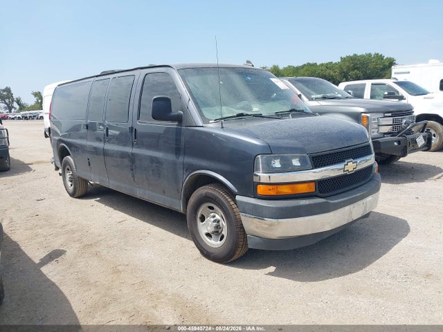 Aukcja sprzedaży 2017 Chevrolet Express 2500 Work Van, vin: 1GCWGBFF3H1345946, numer aukcji: 45940724