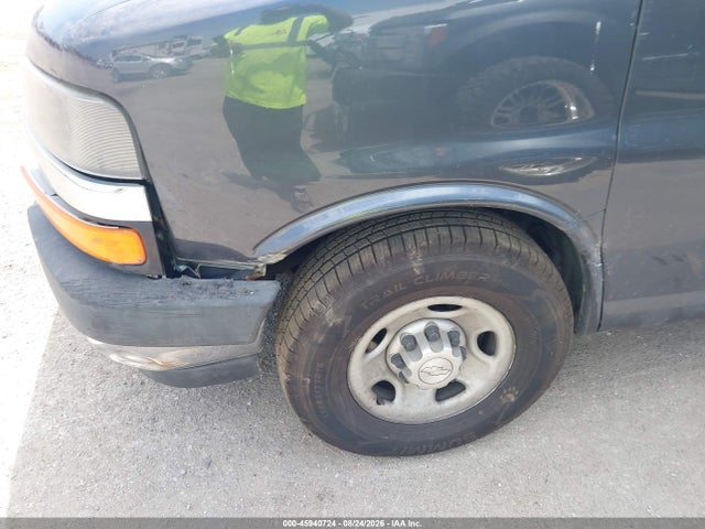 Aukcja sprzedaży 2017 Chevrolet Express 2500 Work Van, vin: 1GCWGBFF3H1345946, numer aukcji: 45940724