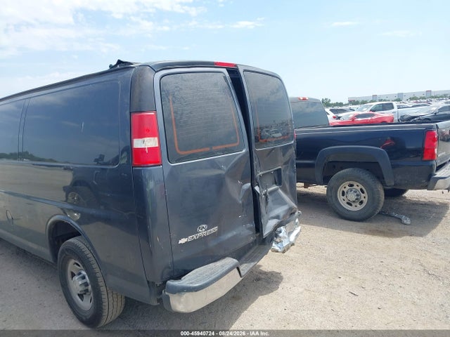 Aukcja sprzedaży 2017 Chevrolet Express 2500 Work Van, vin: 1GCWGBFF3H1345946, numer aukcji: 45940724