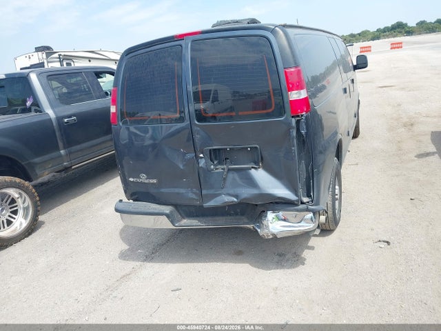 Aukcja sprzedaży 2017 Chevrolet Express 2500 Work Van, vin: 1GCWGBFF3H1345946, numer aukcji: 45940724
