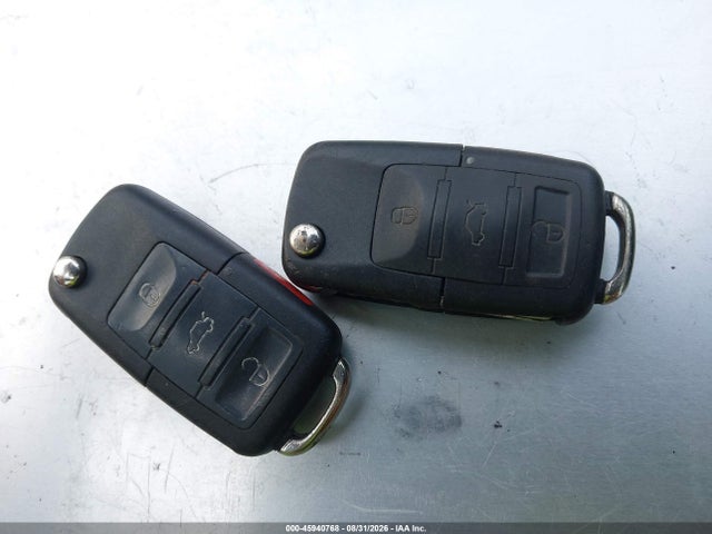 2003 Volkswagen Passat Glx მანქანა იყიდება აუქციონზე, vin: WVWYH63B53E142928, აუქციონის ნომერი: 45940768
