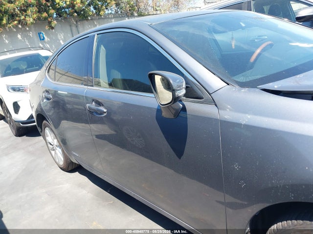 45940775 :رقم المزاد ، JTHBW1GG7D2004667 vin ، 2013 Lexus Es 300h مزاد بيع
