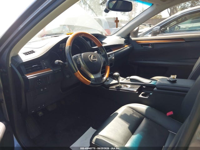 45940775 :رقم المزاد ، JTHBW1GG7D2004667 vin ، 2013 Lexus Es 300h مزاد بيع