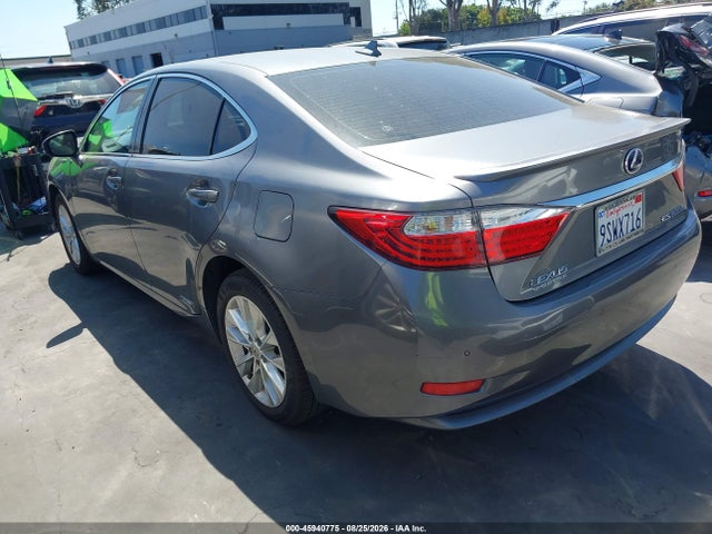 45940775 :رقم المزاد ، JTHBW1GG7D2004667 vin ، 2013 Lexus Es 300h مزاد بيع