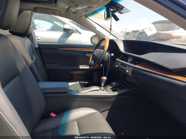 45940775 :رقم المزاد ، JTHBW1GG7D2004667 vin ، 2013 Lexus Es 300h مزاد بيع
