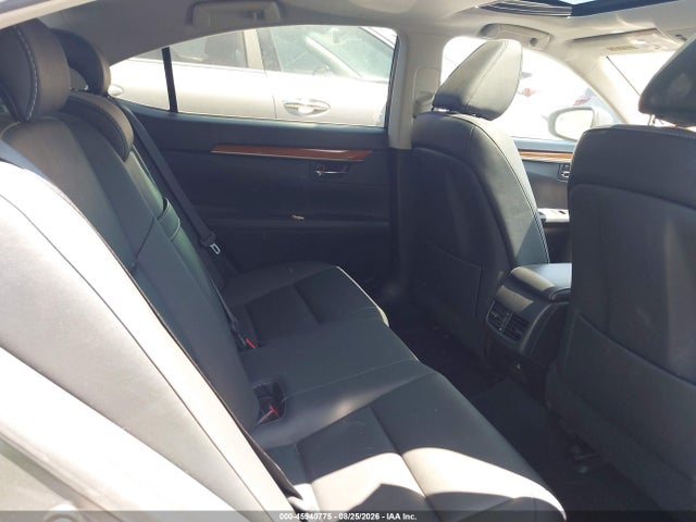 45940775 :رقم المزاد ، JTHBW1GG7D2004667 vin ، 2013 Lexus Es 300h مزاد بيع