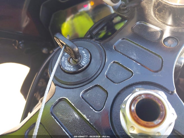 Yamaha Yzfr7 2022 JYARM38E8NA001665 Image 11