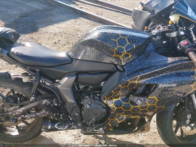 Yamaha Yzfr7 2022 JYARM38E8NA001665 Image 12