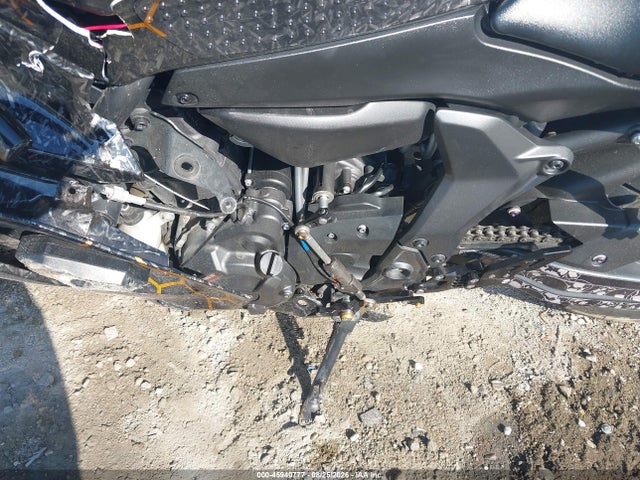 Yamaha Yzfr7 2022 JYARM38E8NA001665 Image 9