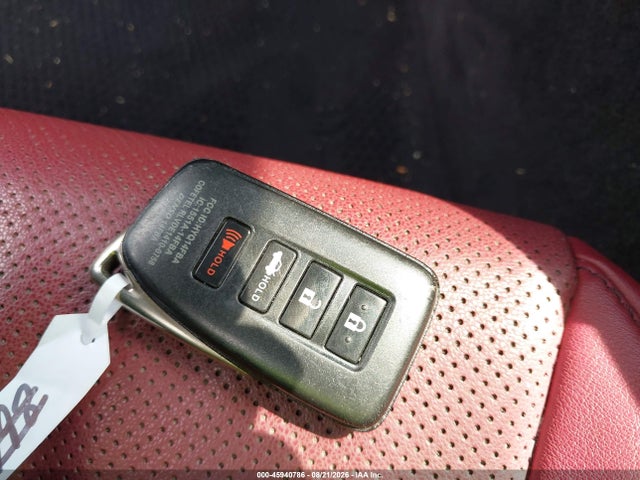 45940786 :رقم المزاد ، JTHBA1D26H5043343 vin ، 2017 Lexus Is 200t مزاد بيع