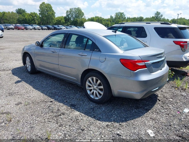 2013 Chrysler 200 Touring მანქანა იყიდება აუქციონზე, vin: 1C3CCBBB0DN721740, აუქციონის ნომერი: 45940796