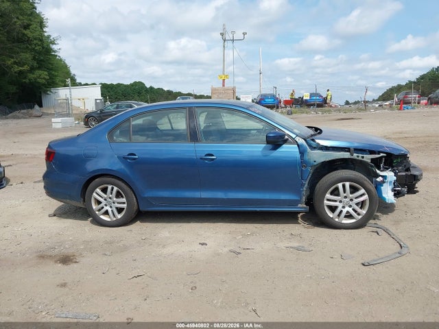 Продажа на аукционе авто 2018 Volkswagen Jetta 1.4t S, vin: 3VW2B7AJ2JM226040, номер лота: 45940802
