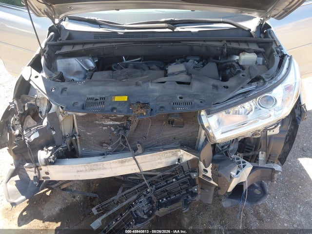 5TDJZRFH6JS819394 Toyota Highlander Xle