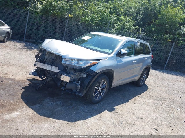 Toyota Highlander Xle 2018 5TDJZRFH6JS819394 Image 2