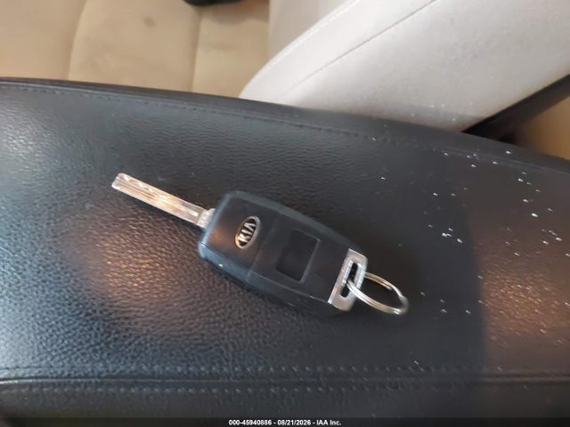 2015 Kia Optima Lx მანქანა იყიდება აუქციონზე, vin: 5XXGM4A74FG368808, აუქციონის ნომერი: 45940886