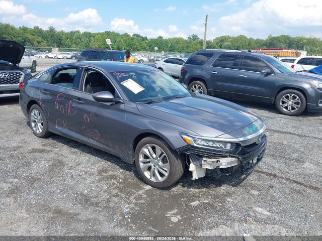 45940895 :رقم المزاد ، 1HGCV1F17JA022790 vin ، 2018 Honda Accord Lx مزاد بيع