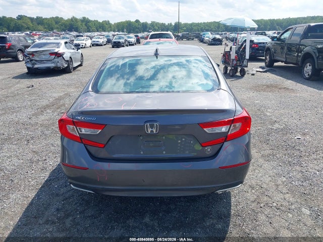 45940895 :رقم المزاد ، 1HGCV1F17JA022790 vin ، 2018 Honda Accord Lx مزاد بيع