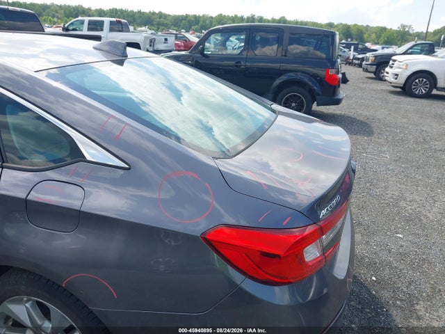 45940895 :رقم المزاد ، 1HGCV1F17JA022790 vin ، 2018 Honda Accord Lx مزاد بيع