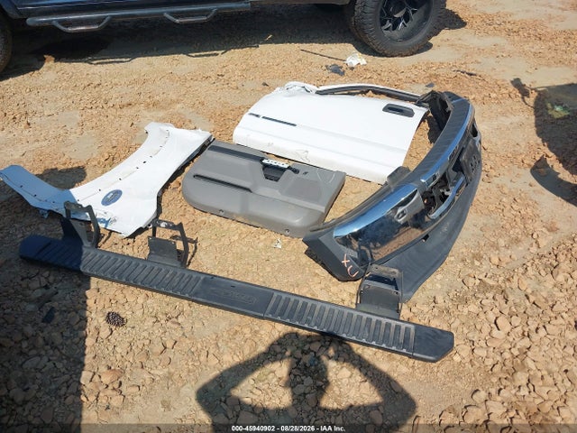 45940902 :رقم المزاد ، 1FD9W4HT0LEC54063 vin ، 2020 Ford F-450 Chassis Xl مزاد بيع