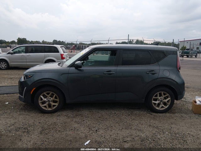 45940904 :رقم المزاد ، KNDJ23AU1P7882346 vin ، 2023 Kia Soul Lx مزاد بيع