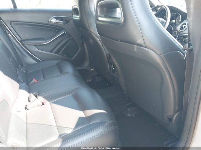 2014 Mercedes-benz Cla 250 მანქანა იყიდება აუქციონზე, vin: WDDSJ4EB9EN052038, აუქციონის ნომერი: 45940916