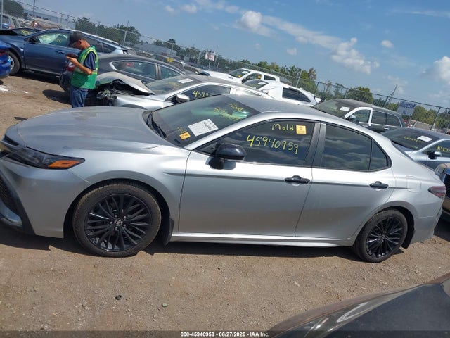 Продажа на аукционе авто 2022 Toyota Camry Se Nightshade Edition, vin: 4T1G11AKXNU054998, номер лота: 45940959