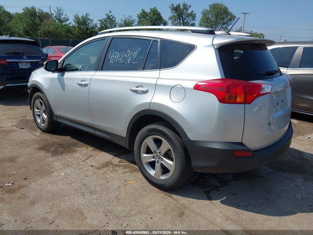 Продаж на аукціоні авто 2015 Toyota Rav4 Xle, vin: JTMRFREVXFJ024386, номер лоту: 45940962