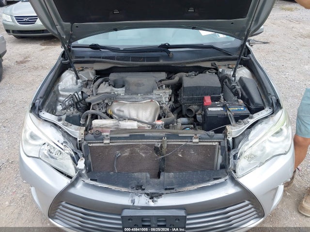 45941005 :رقم المزاد ، 4T4BF1FK1GR525577 vin ، 2016 Toyota Camry Le مزاد بيع