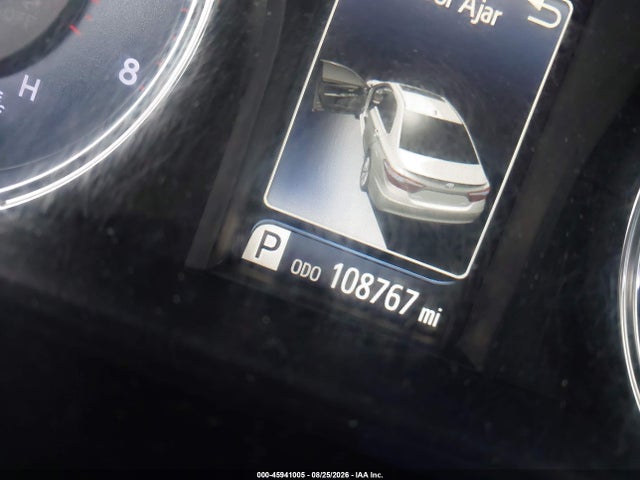 45941005 :رقم المزاد ، 4T4BF1FK1GR525577 vin ، 2016 Toyota Camry Le مزاد بيع