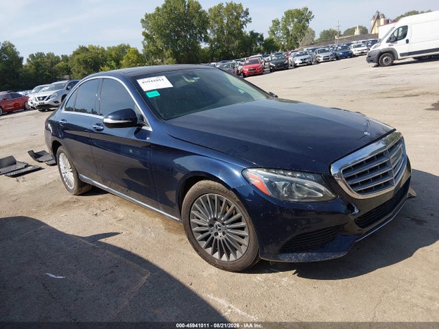 45941011 :رقم المزاد ، 55SWF4KB8FU006281 vin ، 2015 Mercedes-benz C 300 Luxury 4matic مزاد بيع