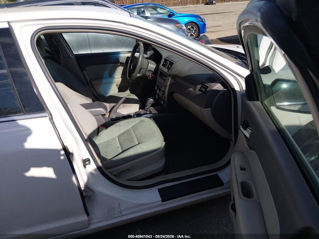 45941043 :رقم المزاد ، 3FAHP0HG3AR341271 vin ، 2010 Ford Fusion Se مزاد بيع