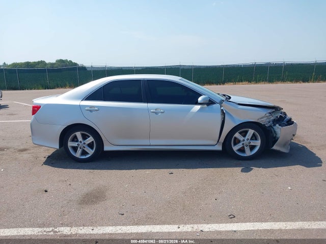 45941062 :رقم المزاد ، 4T1BF1FK0DU221209 vin ، 2013 Toyota Camry Se مزاد بيع