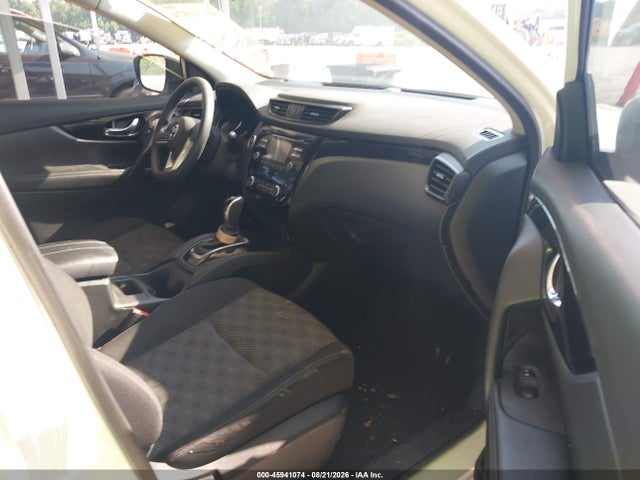 45941074 :رقم المزاد ، JN1BJ1CP3HW021991 vin ، 2017 Nissan Rogue Sport Sv مزاد بيع