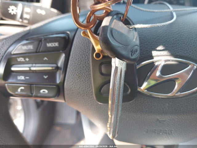 Продаж на аукціоні авто 2019 Hyundai Elantra Se, vin: 5NPD74LF0KH469065, номер лоту: 45941084