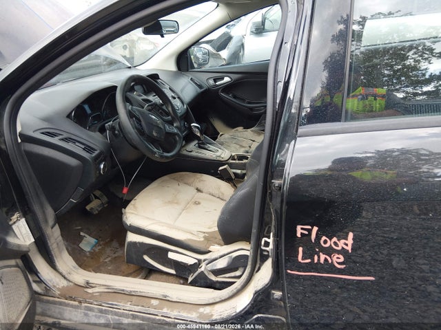 Продаж на аукціоні авто 2015 Ford Focus Se, vin: 1FADP3K21FL213744, номер лоту: 45941160