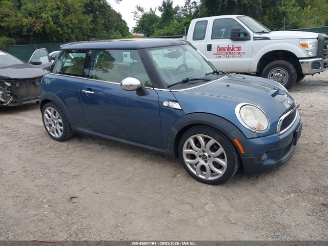 Продажа на аукционе авто 2010 Mini Cooper S, vin: WMWMF7C56ATX43873, номер лота: 45941161