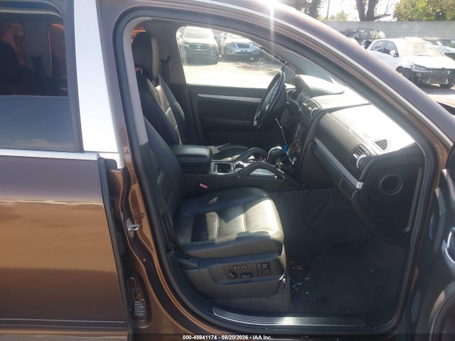 2004 Porsche Cayenne S მანქანა იყიდება აუქციონზე, vin: WP1AB29P14LA77179, აუქციონის ნომერი: 45941174