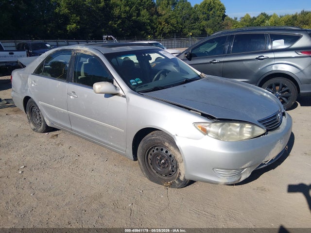 Продажа на аукционе авто 2005 Toyota Camry Le, vin: 4T1BE32K25U957543, номер лота: 45941179