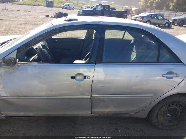 Продажа на аукционе авто 2005 Toyota Camry Le, vin: 4T1BE32K25U957543, номер лота: 45941179