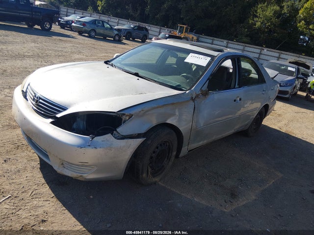 Продажа на аукционе авто 2005 Toyota Camry Le, vin: 4T1BE32K25U957543, номер лота: 45941179