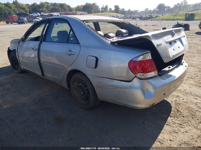 Продажа на аукционе авто 2005 Toyota Camry Le, vin: 4T1BE32K25U957543, номер лота: 45941179
