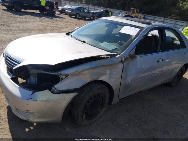 Продажа на аукционе авто 2005 Toyota Camry Le, vin: 4T1BE32K25U957543, номер лота: 45941179