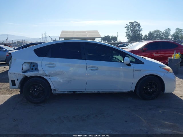 JTDKN3DUXE0384983 Toyota Prius Four