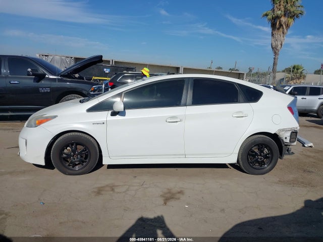 JTDKN3DUXE0384983 Toyota Prius Four