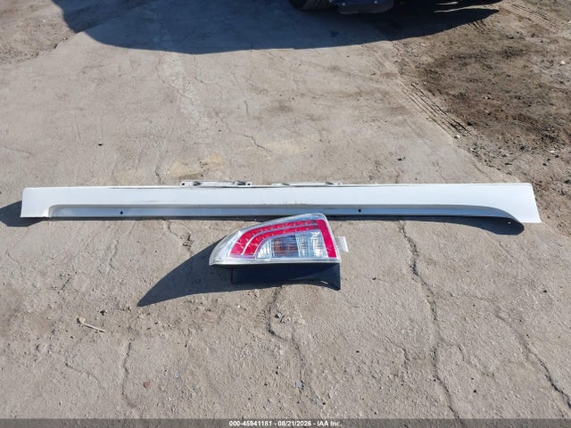 JTDKN3DUXE0384983 Toyota Prius Four