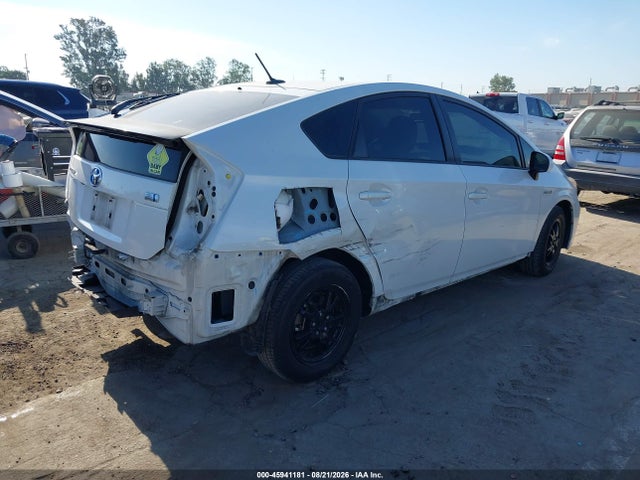 JTDKN3DUXE0384983 Toyota Prius Four