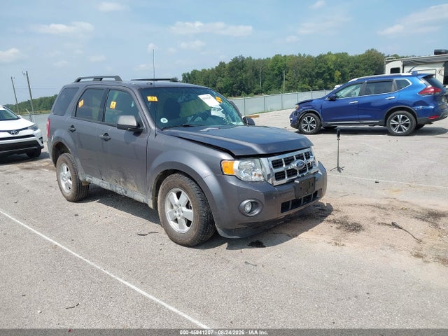 2010 Ford Escape Xlt მანქანა იყიდება აუქციონზე, vin: 1FMCU0D7XAKA63522, აუქციონის ნომერი: 45941207